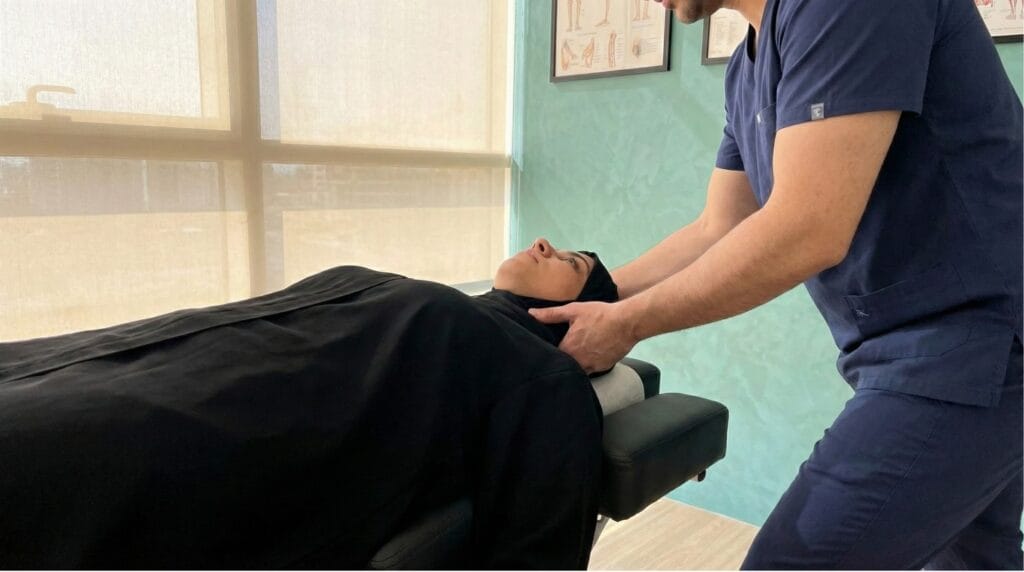 rikaz forms 1 تقويم العمود الفقري لعلاج ألم الرقبة